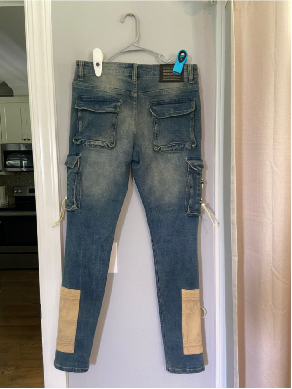 Serenade (Se' renade)jeans, Size 32" - Picture 5 of 9